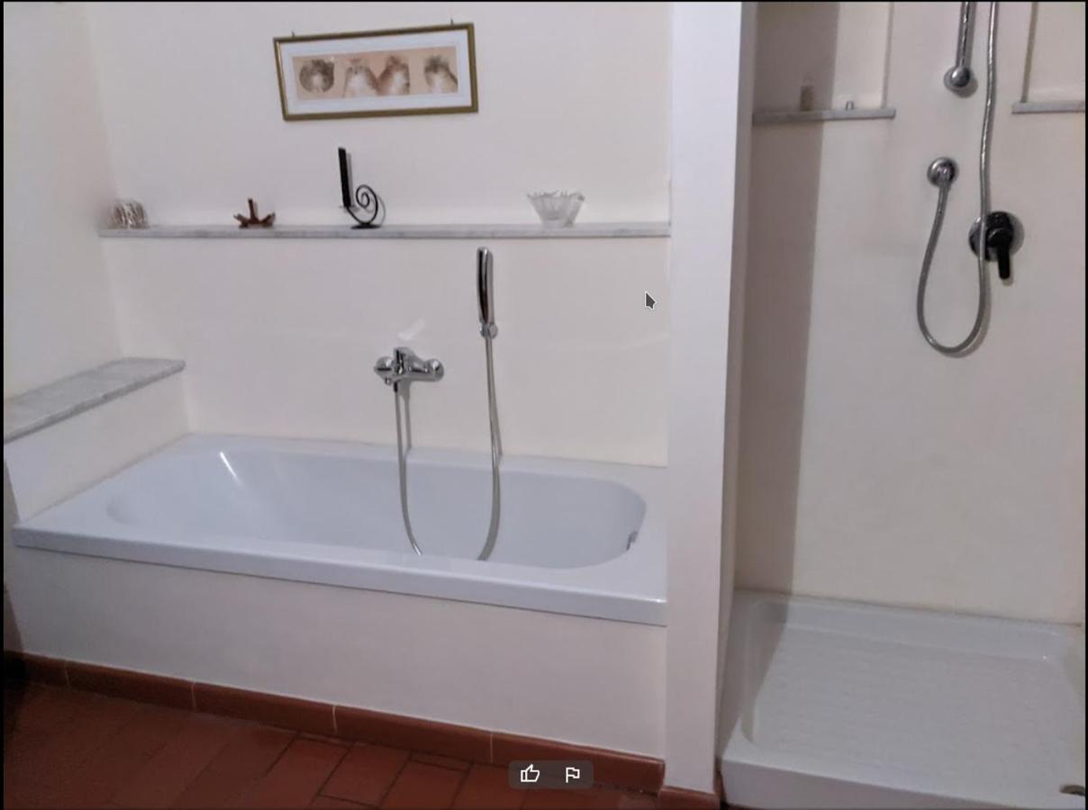 A Casa Di Antonio Hotel Lucca Luaran gambar