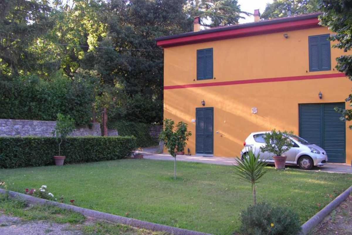 A Casa Di Antonio Hotel Lucca Luaran gambar
